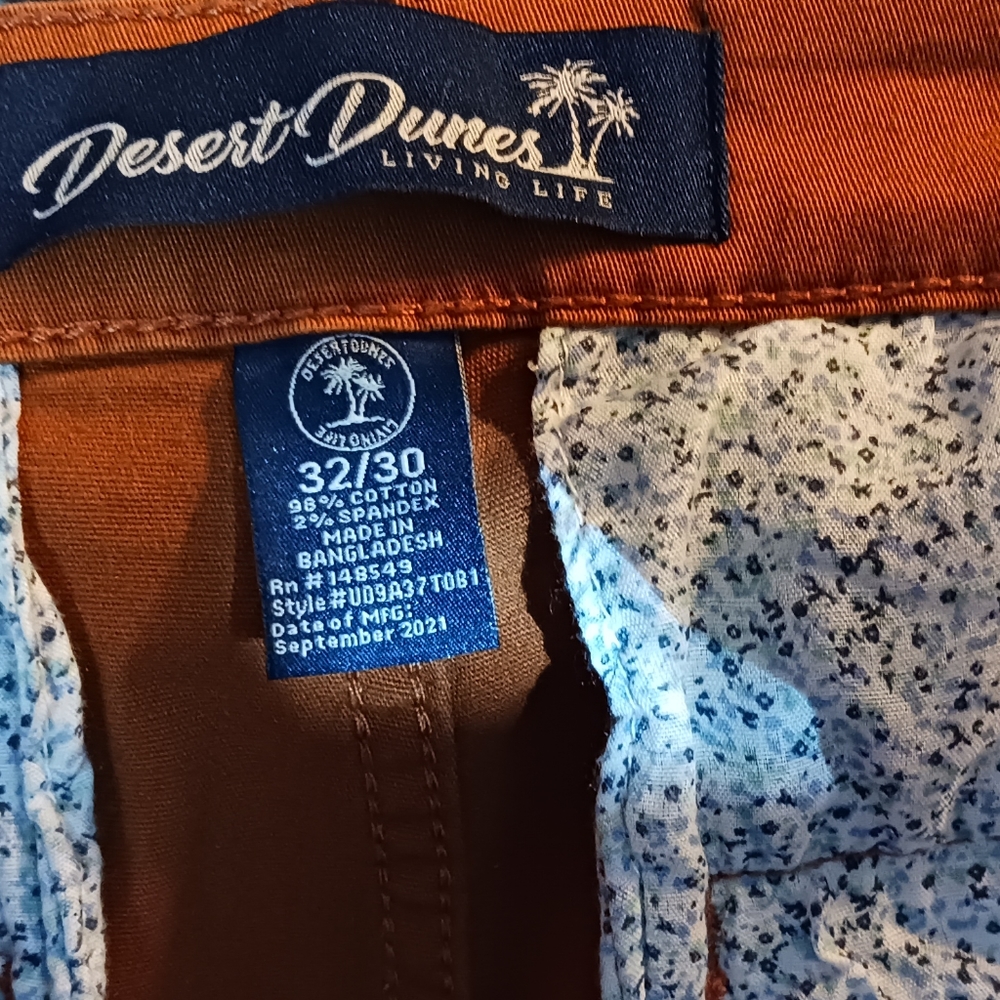 Desert Dunes mens skinny jeans. Tobacco color and size 32/30.